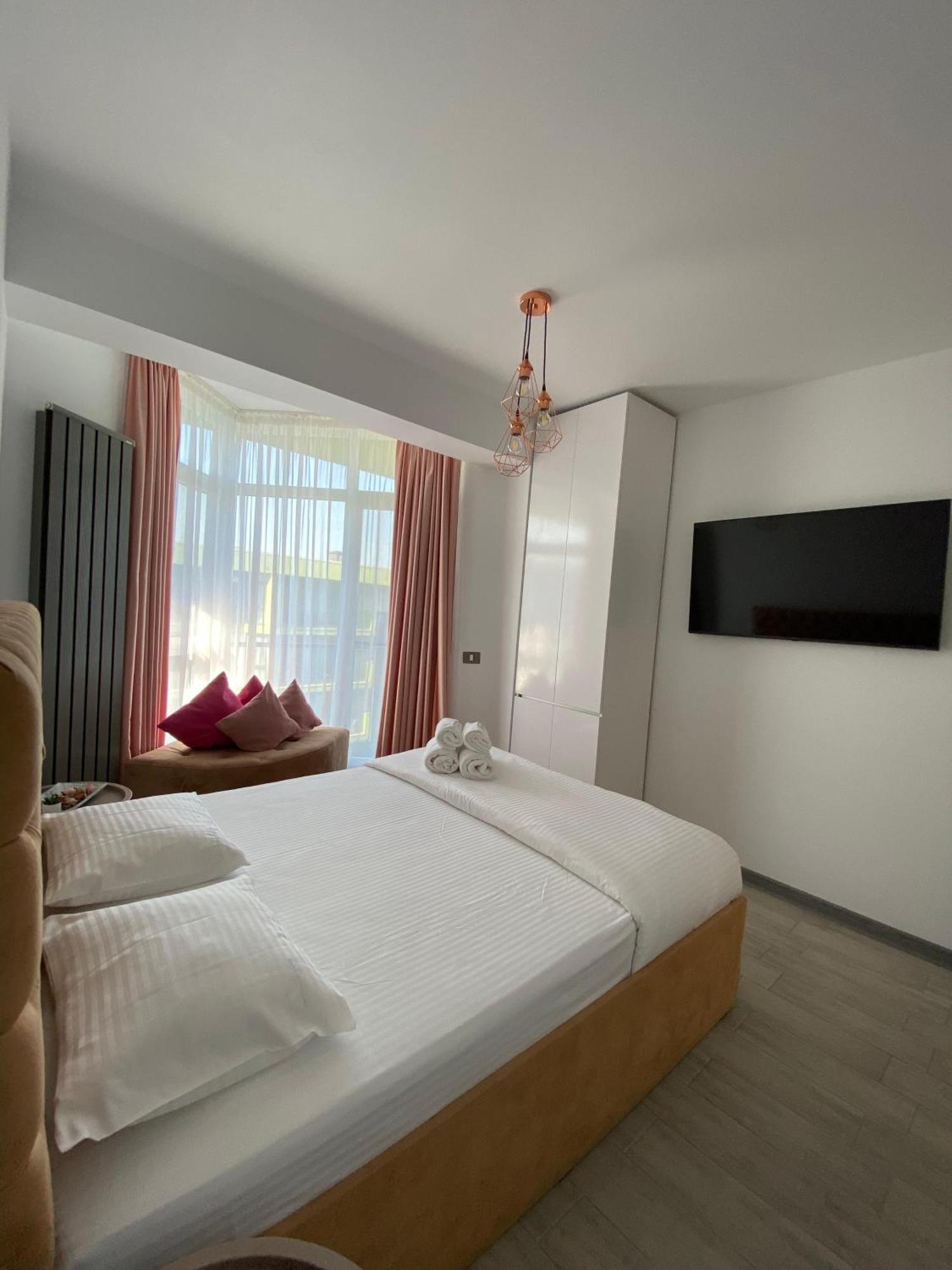 Năvodari Iako Premium Apartament מראה חיצוני תמונה